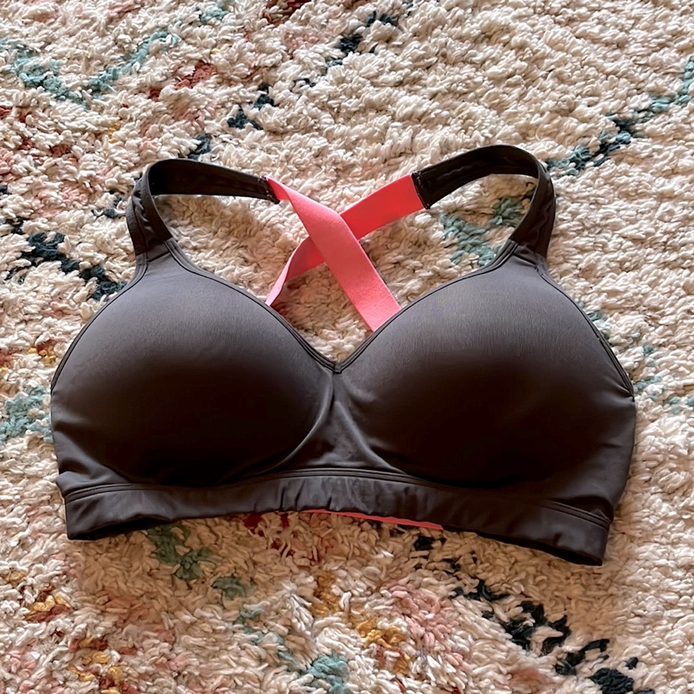 SO sports bra